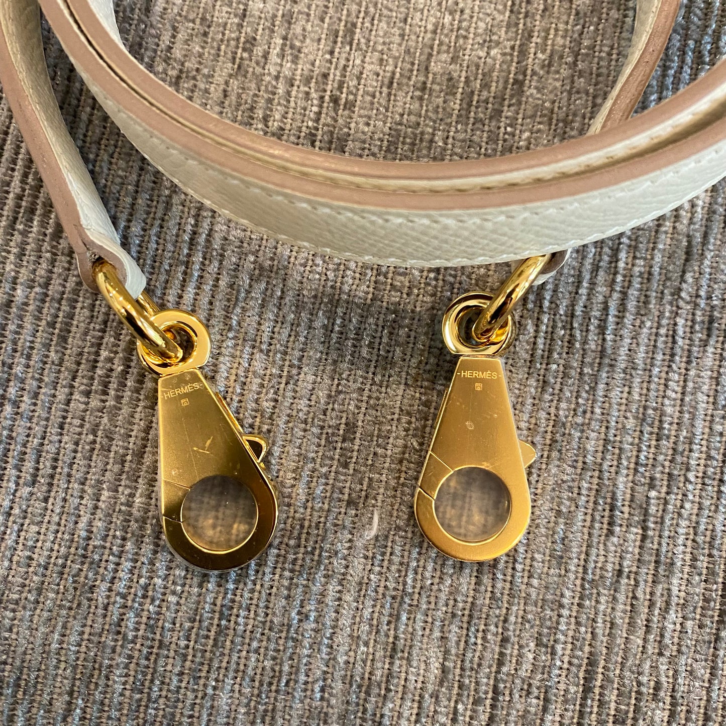 Kelly 25 craie sellier Gold Hardware